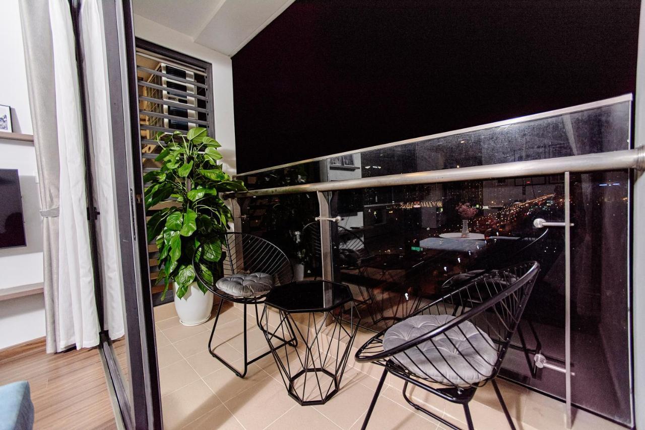 Aspaces Serviced Apartments - Vinhomes West Point Hanoï Extérieur photo
