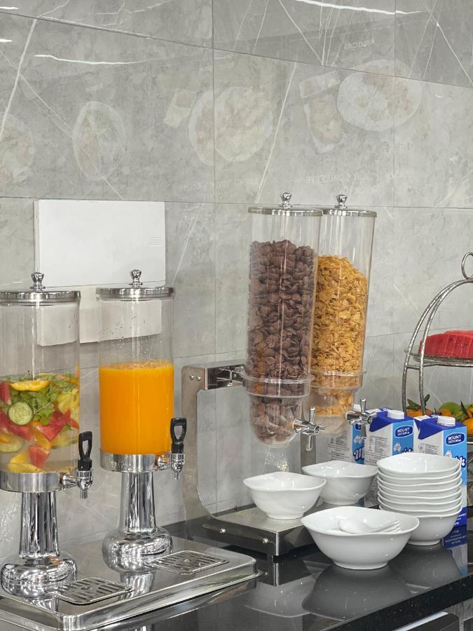 Aspaces Serviced Apartments - Vinhomes West Point Hanoï Extérieur photo