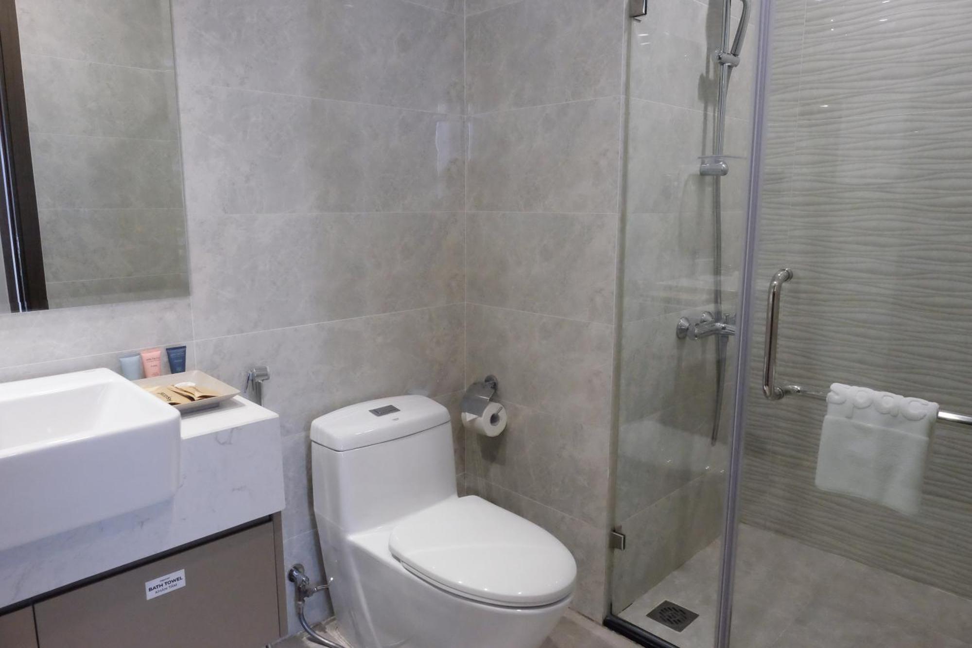 Aspaces Serviced Apartments - Vinhomes West Point Hanoï Extérieur photo