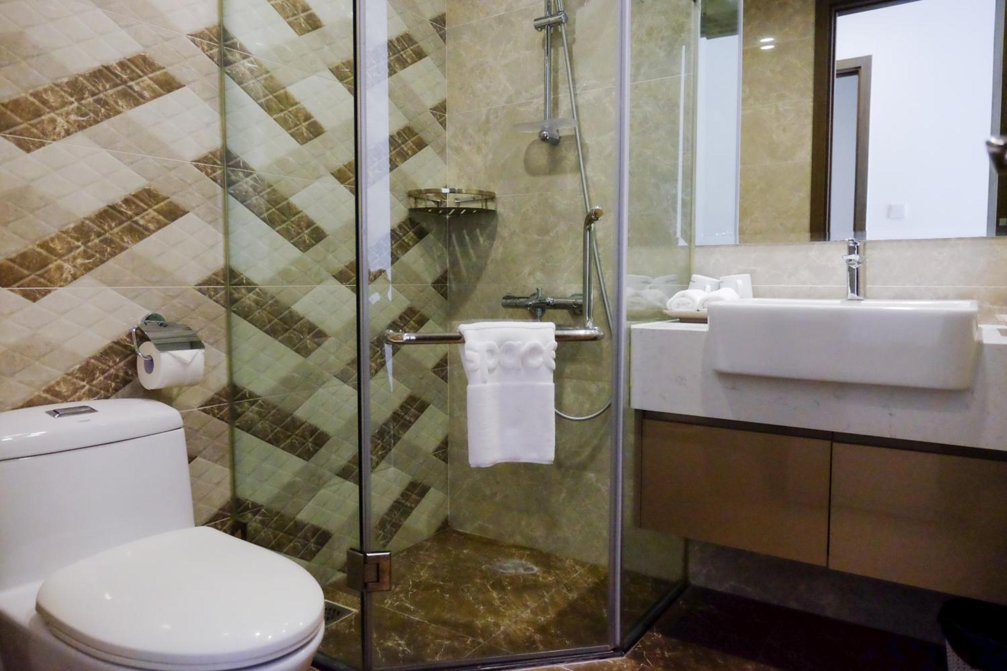 Aspaces Serviced Apartments - Vinhomes West Point Hanoï Extérieur photo