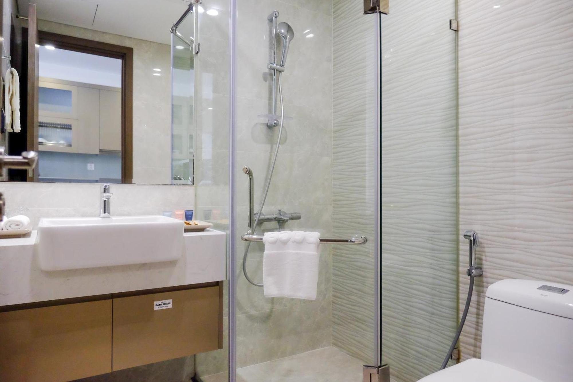 Aspaces Serviced Apartments - Vinhomes West Point Hanoï Extérieur photo